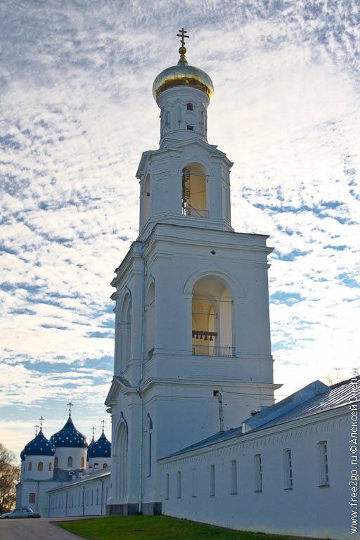 Свято-Юрьев монастырь - Великий Новгород, Россия. фото
