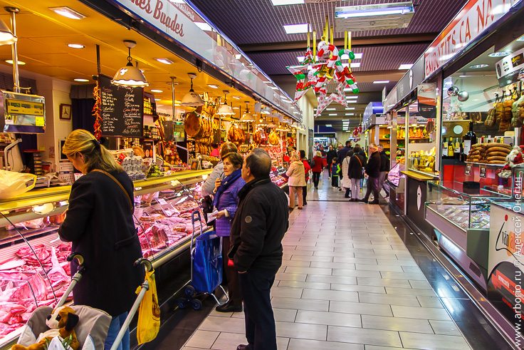 Рынок Merkat de l'Olivar фото