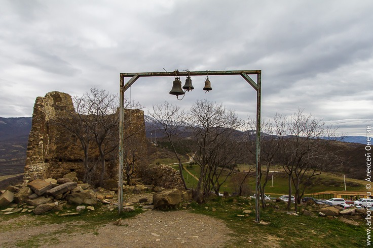 Монастырь Джвари, Мцхета и Шато Мухрани: куда съездить из Тбилиси фото