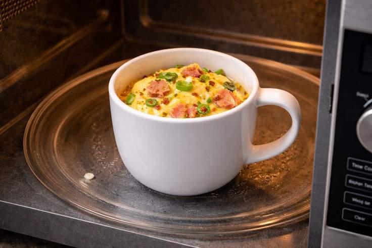 Яйцо и омлет в микроволновке - как приготовить Омлет в микроволновке: как приготовить яйца без скорлупы безопасно