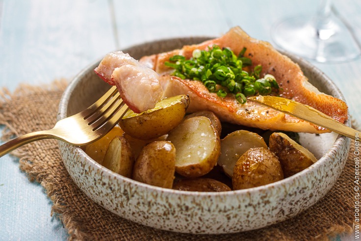 Рыба с картошкой в духовке рецепт