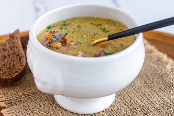Гороховый суп с копченостями ребрышками пошаговый рецепт